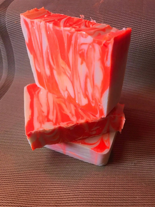 Summertime, New Soaps are being made. - Soaponaboat